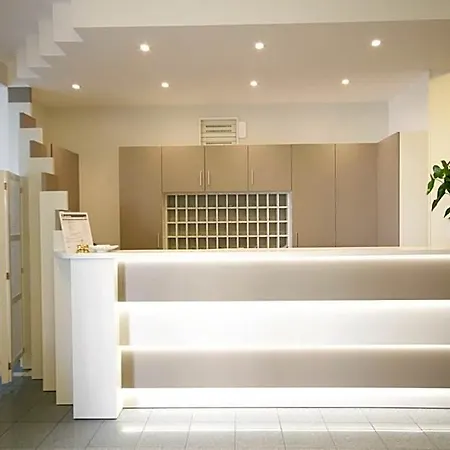 塞雷内拉酒店 酒店