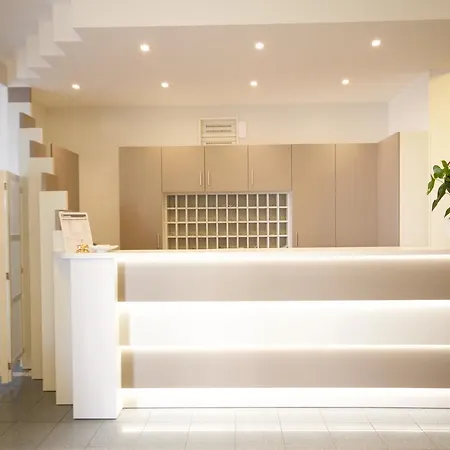 Serenella Hotell