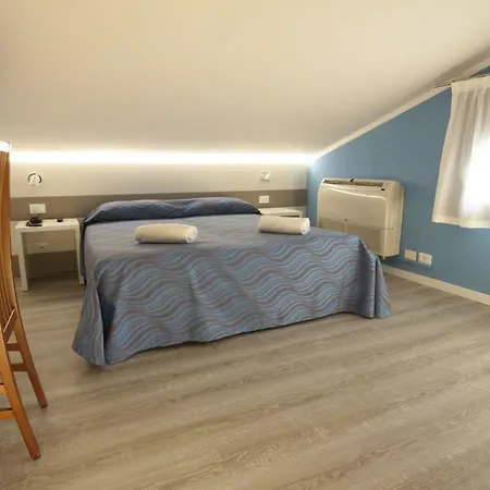 Hotel Serenella 3*