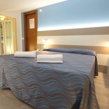 Hotel Serenella 3*