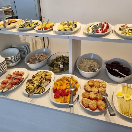 Serenella 3* リド・ディ・イエゾロ